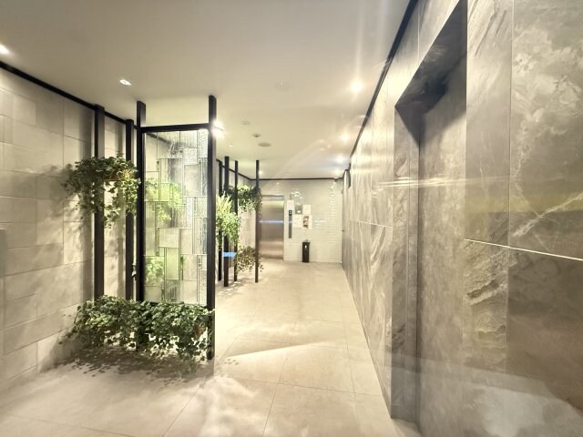 レジュールアッシュ神戸ヴィヴァンの物件外観写真