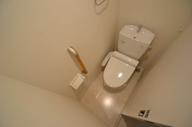 エステムコート三宮駅前2アデシオンの物件内観写真