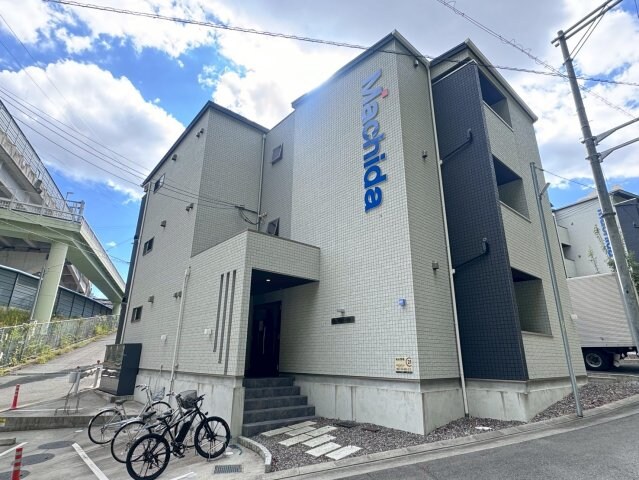 エヌエムサンカンテキャトフE棟の物件外観写真