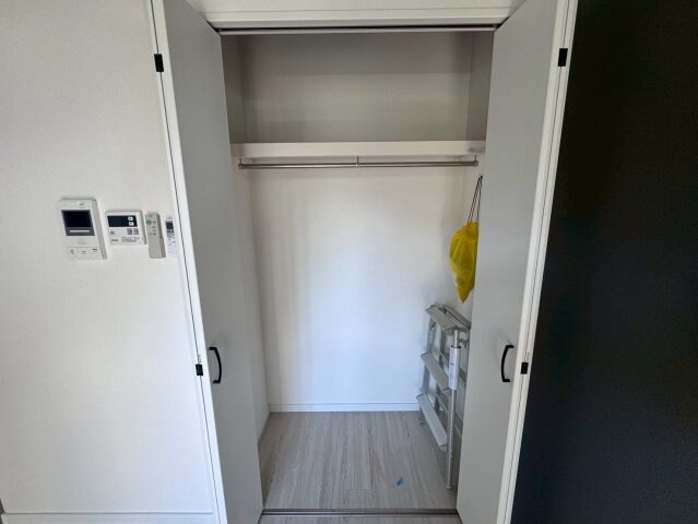 エヌエムサンカンテキャトフE棟の物件内観写真