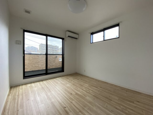 ワコーレヴィータ大開ステーシアの物件内観写真