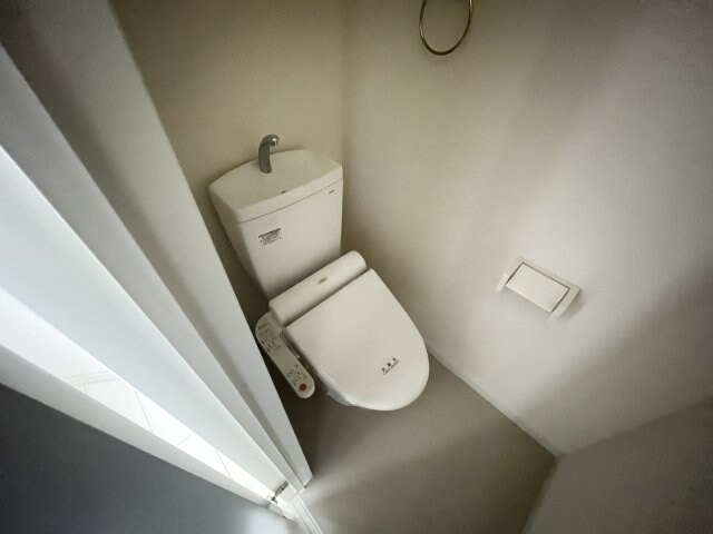 アクロス神戸灘アパートメントの物件内観写真