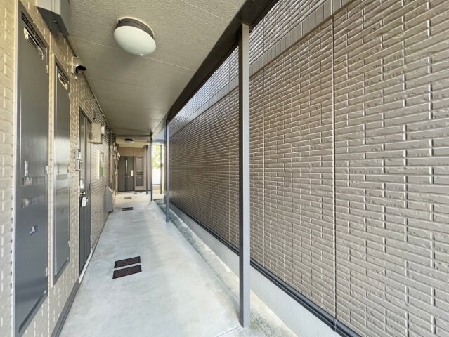 セジュール西岡本の物件外観写真