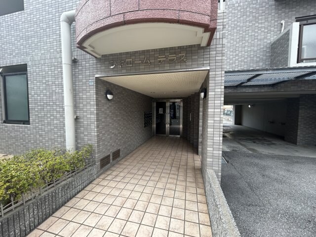 シャロームテラスの物件外観写真