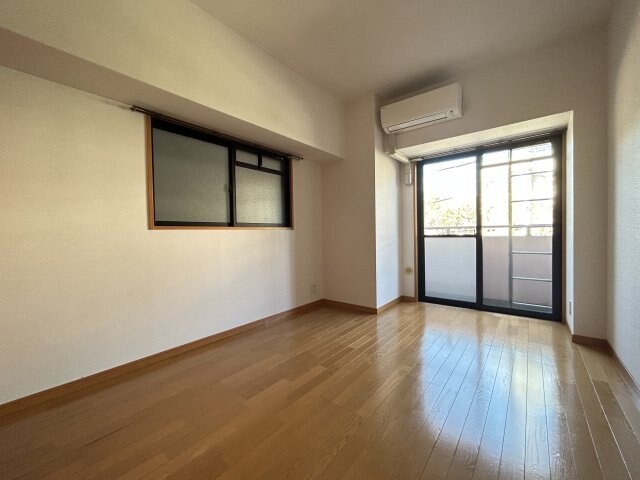 プレサンス神戸裁判所前の物件内観写真