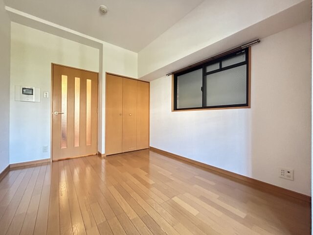 プレサンス神戸裁判所前の物件内観写真