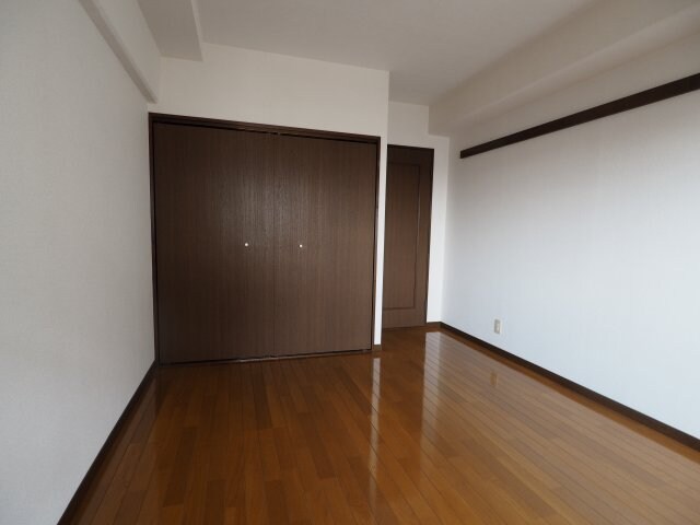 ハイネス岡本の物件内観写真