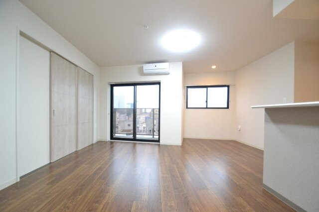 ファルマシアントアロードの物件内観写真