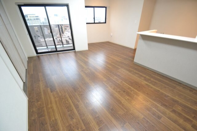 ファルマシアントアロードの物件内観写真