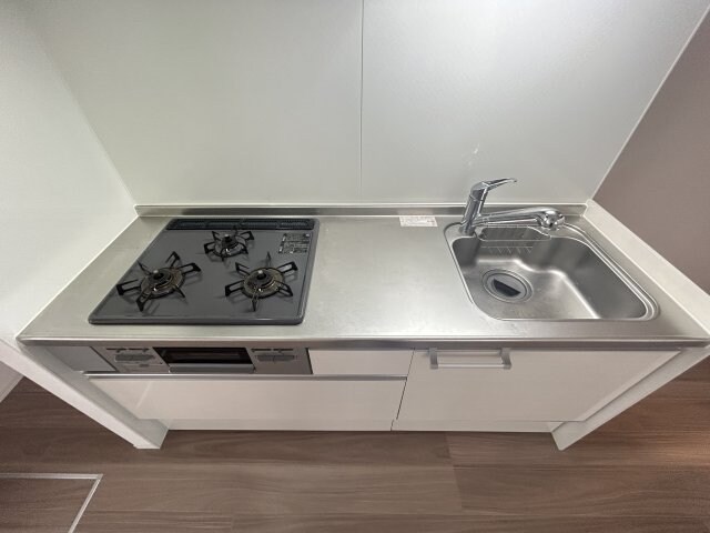 LAUREUS KUGA（ローレウス陸）の物件内観写真