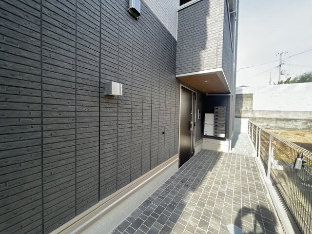 LAUREUS KUGA（ローレウス陸）の物件外観写真