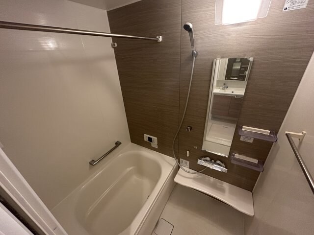 LAUREUS KUGA（ローレウス陸）の物件内観写真