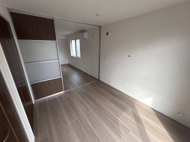 LAUREUS KUGA（ローレウス陸）の物件内観写真