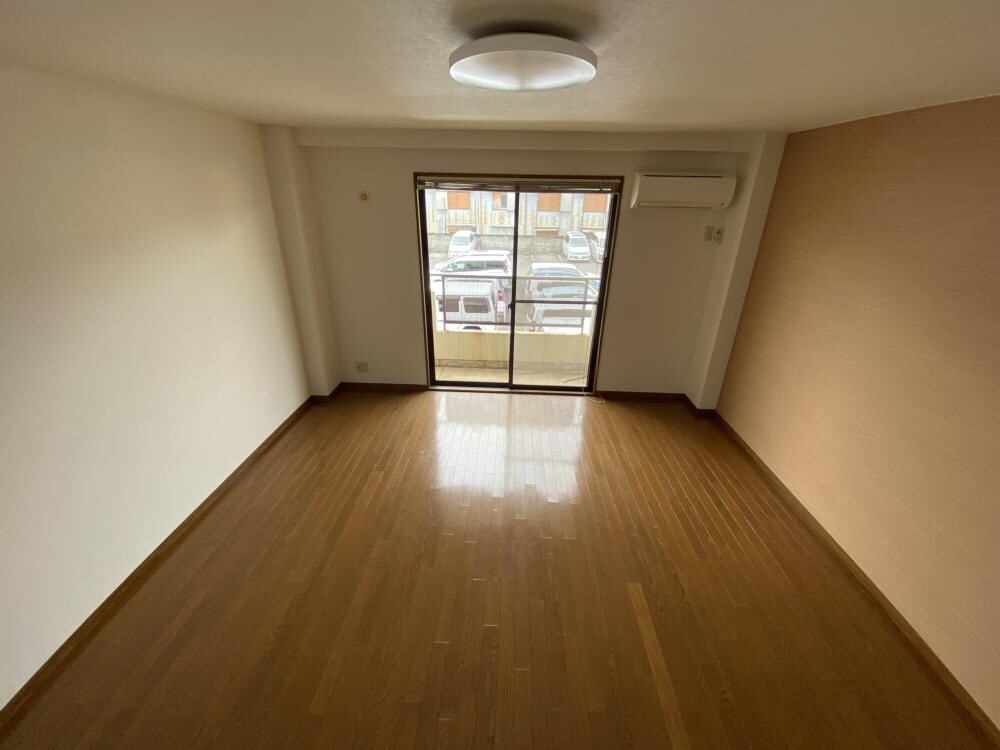 ジュネス神戸の物件内観写真