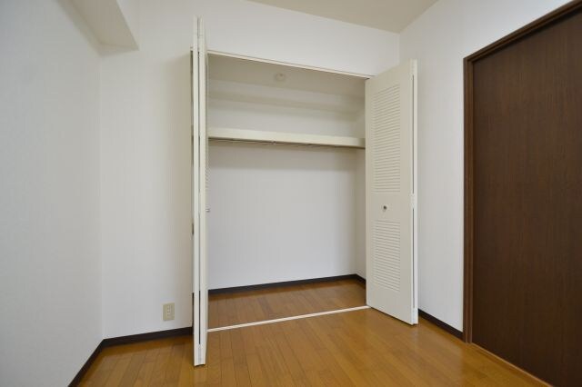 プレザン新神戸の物件内観写真