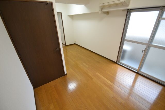 プレザン新神戸の物件内観写真