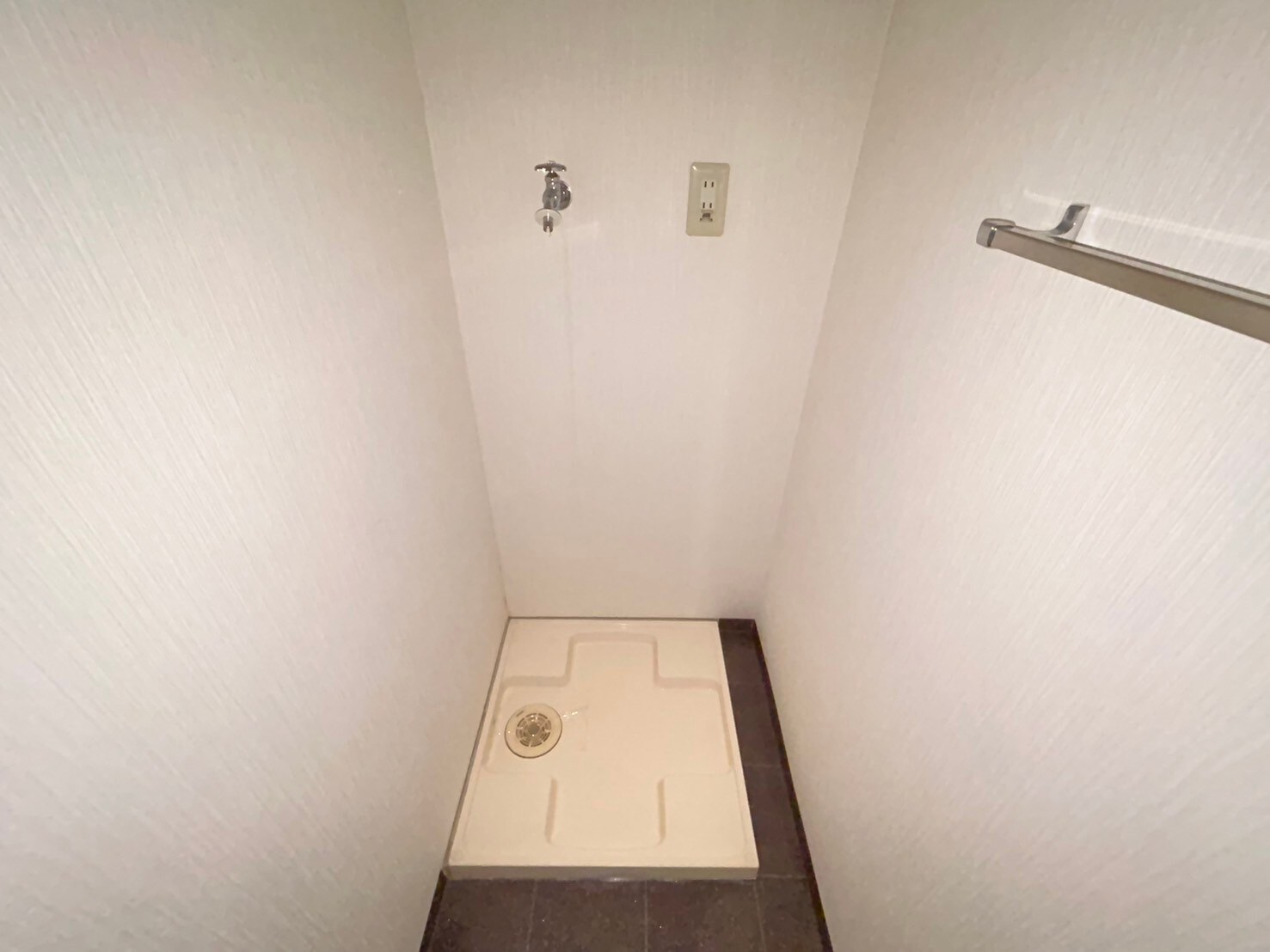 アミーグランコート三宮の物件内観写真