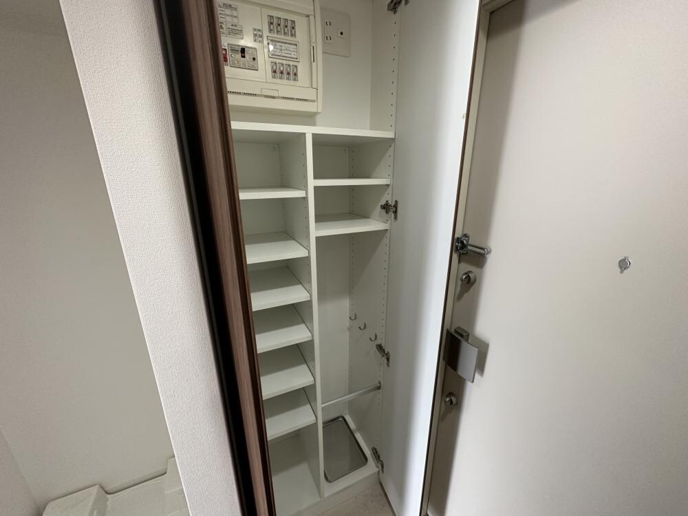 エステムコートみなと元町THE　FIRSTの物件内観写真