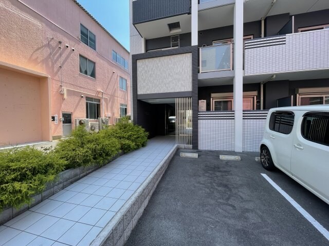 ブライジングの物件外観写真