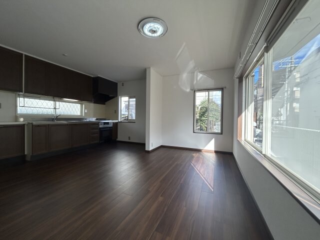 住吉宮町3丁目　貸戸建の物件内観写真