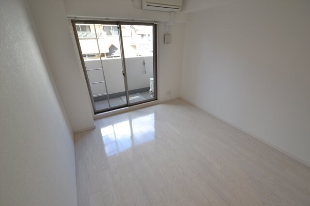 ファーストレジデンス三宮EASTの物件内観写真