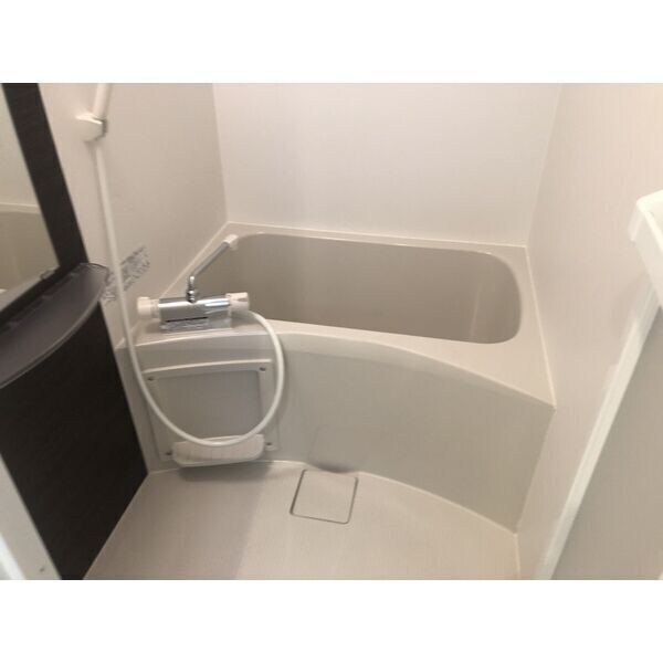 ゼオ志賀本通の物件内観写真