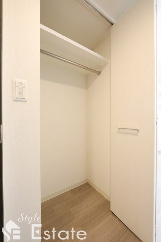 ディアレイシャス浅間町IIIの物件内観写真