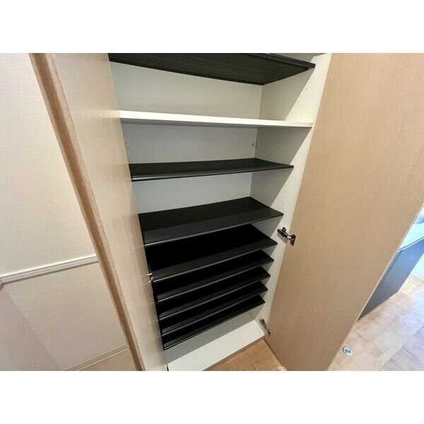 Casa Avenue Tsurumaiの物件内観写真