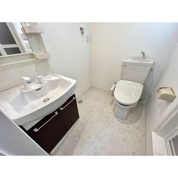 Casa Avenue Tsurumaiの物件内観写真