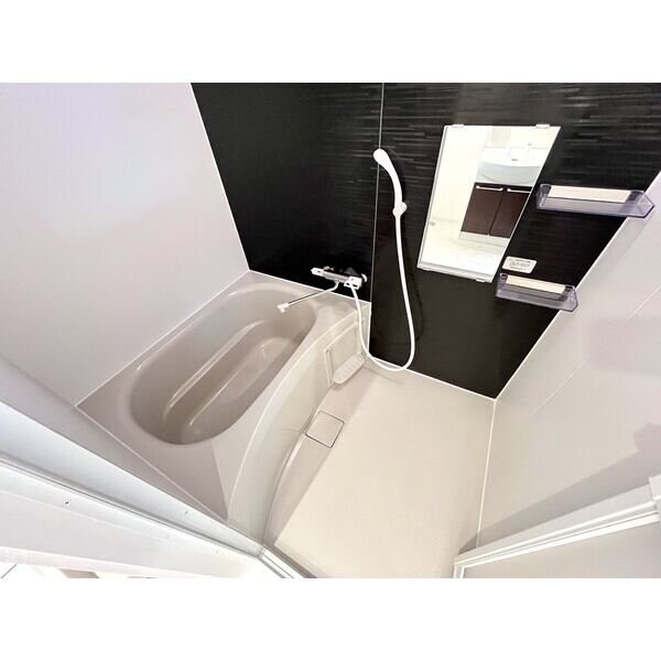 Casa Avenue Tsurumaiの物件内観写真