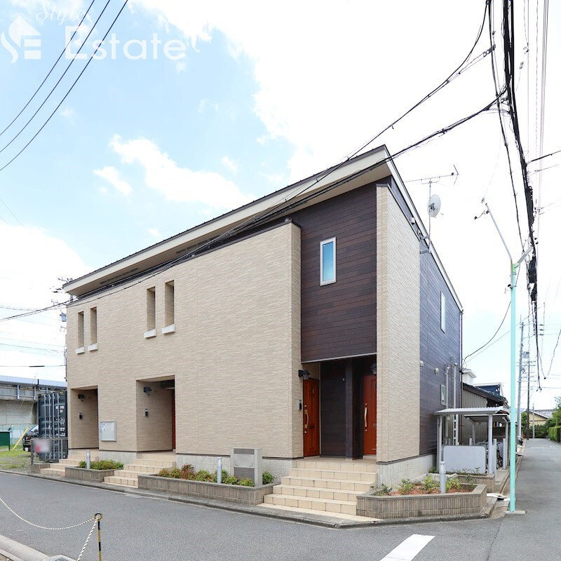 エレガンス牛立の物件外観写真