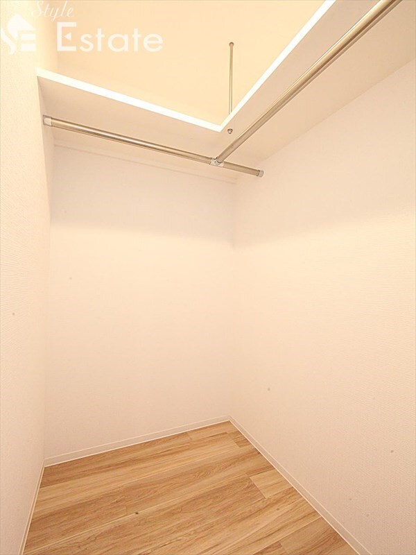 エスリード栄ル・クールの物件内観写真