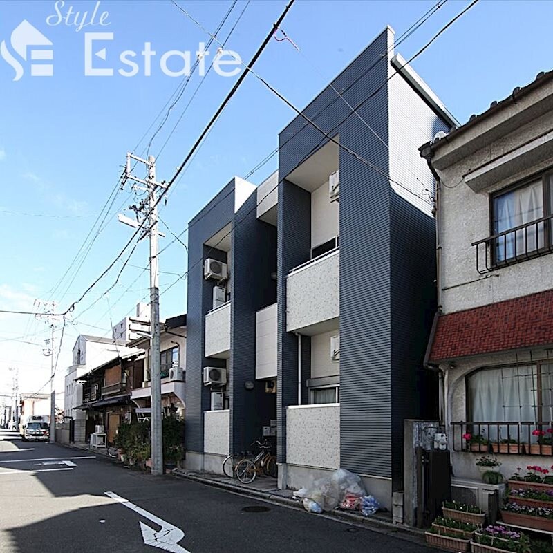 カーサ・フィオーレRの物件外観写真