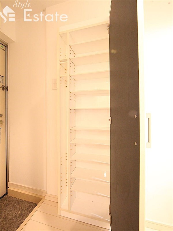 カーサ・フィオーレRの物件内観写真