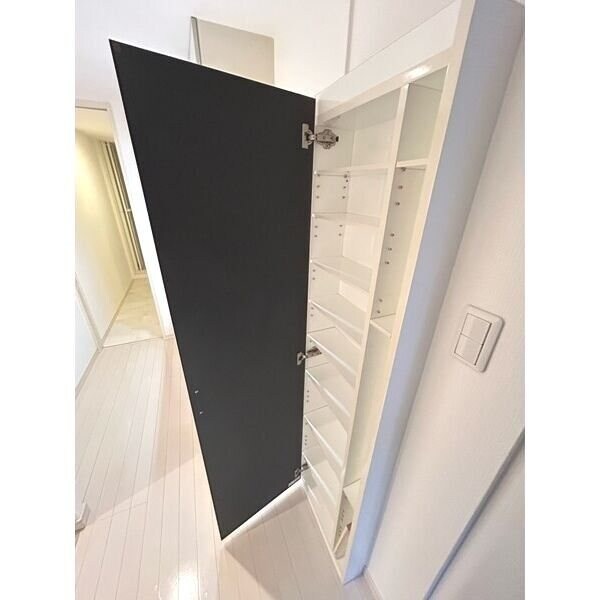 カーサ・フィオーレRの物件内観写真