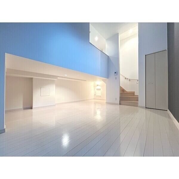 カーサ・フィオーレRの物件内観写真