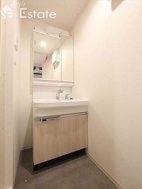 プレサンスＴＨＥ大須観音の物件内観写真