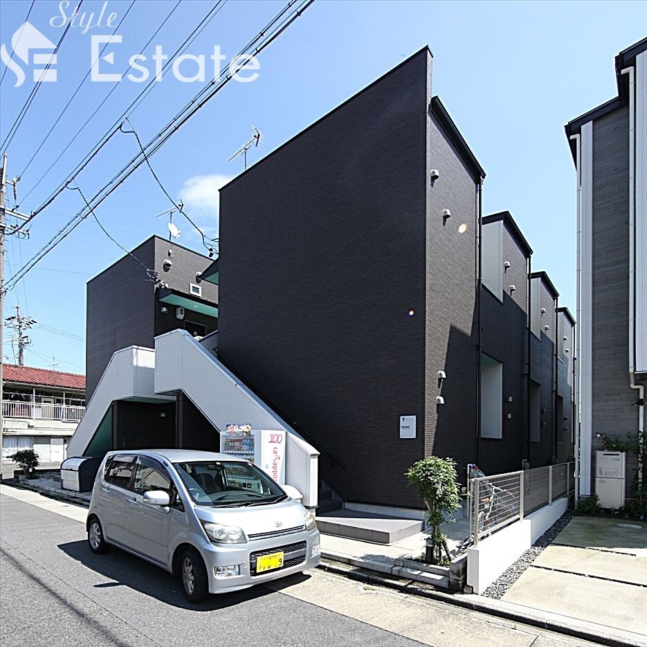 フランの物件外観写真