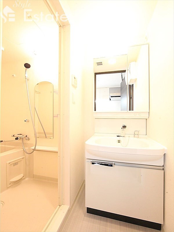 エステムコート名古屋グロースの物件内観写真