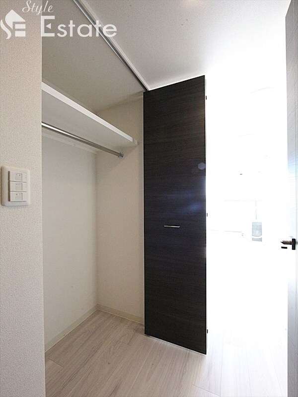 エステムコート名古屋グロースの物件内観写真