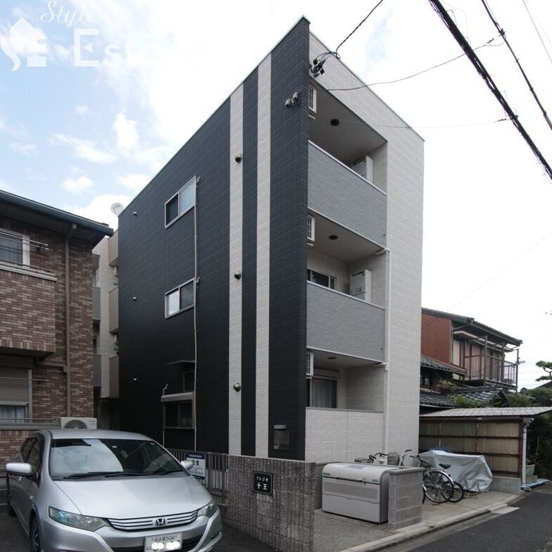 ノーブルコートの物件外観写真