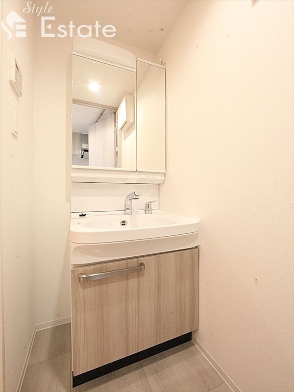 ディアレイシャス名古屋太閤通IIの物件内観写真