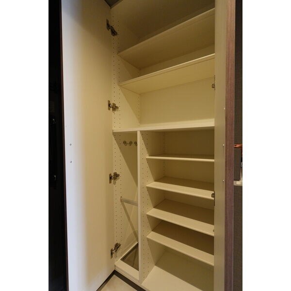 メイクスWアート丸の内の物件内観写真