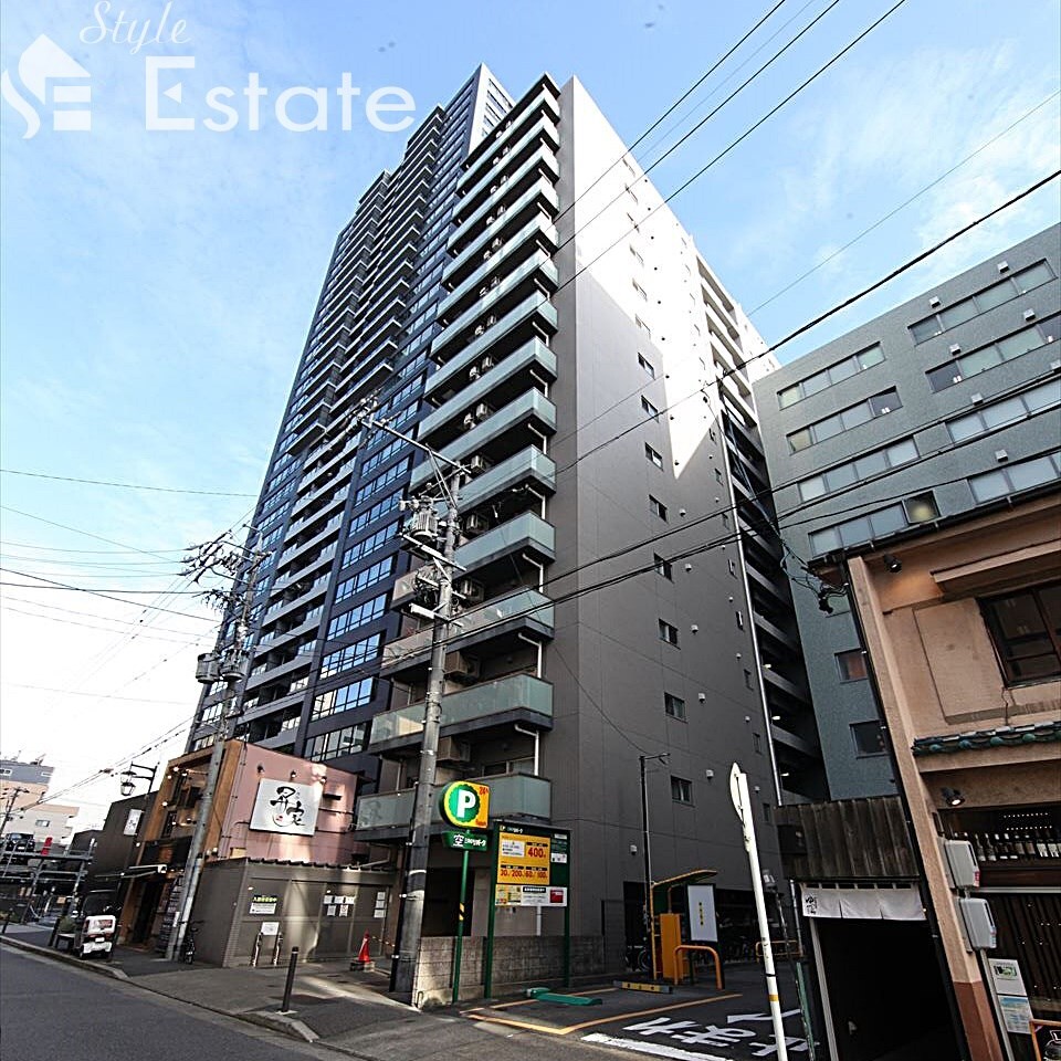 ライブコート泉の物件外観写真