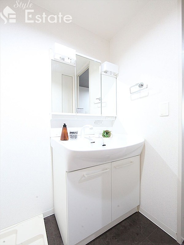 グランドソレイユ名駅の物件内観写真