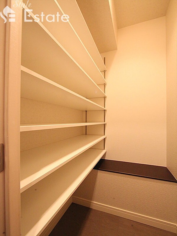 グランドソレイユ名駅の物件内観写真