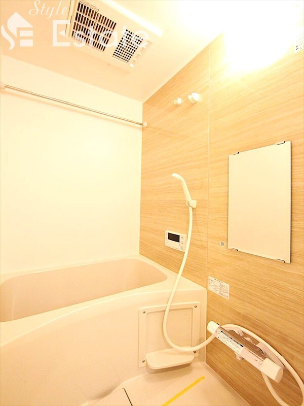 エステシア名駅の物件内観写真