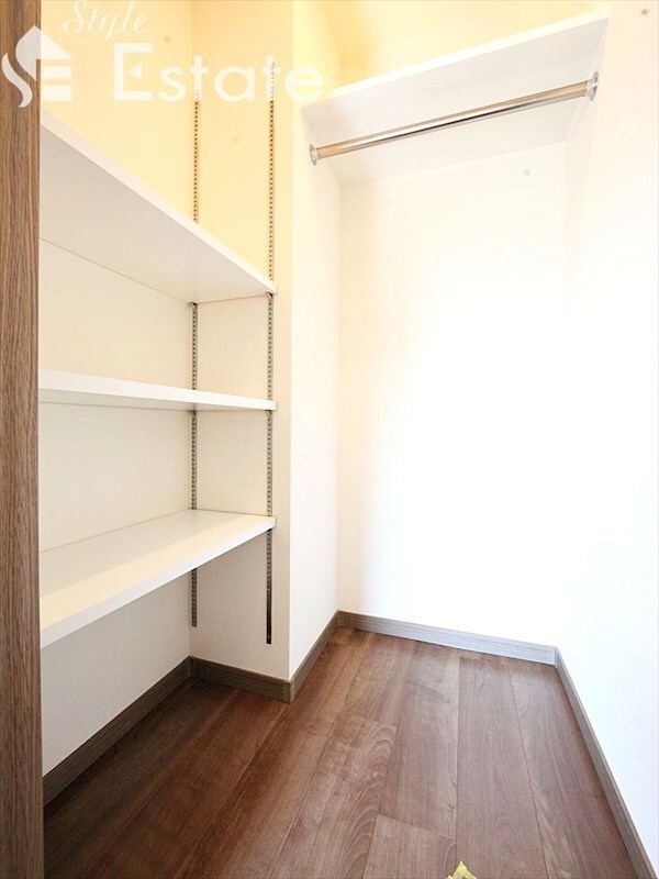 エステシア名駅の物件内観写真