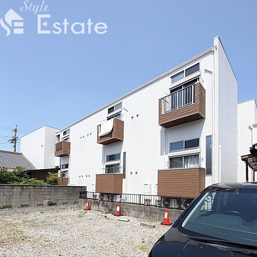 Creo中村公園の物件外観写真