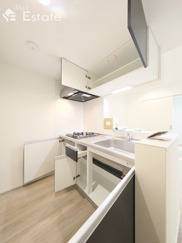 リュクスシティー黄金の物件内観写真